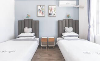 スタンダード ルーム | セーフティボックス (室内)、客室ごとに異なるインテリア、デスク、遮光カーテン