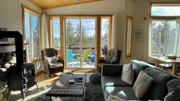 Smart TV, fireplace, Netflix, toys