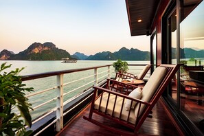 Exclusive Suite | Balcony - Orchid Premium Cruises (Hai Phong)