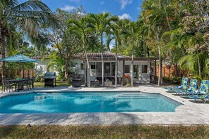 Outdoor pool, a heated pool