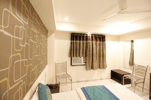 Soundproofing, free WiFi - Hotel Blue Moon (Ahmedabad)