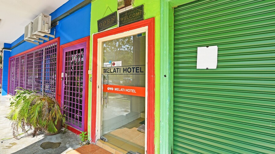 OYO 89656 Melati Hotel Nilai