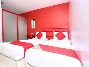 Standard Twin Room | Free WiFi, bed sheets - Hotel O My New Home Hotel (Gua Musang)