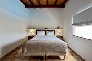 1 bedroom, iron/ironing board, Internet, bed sheets - Charming La Jara House with Private Pool and Stunning Mountain Views i (Arico)