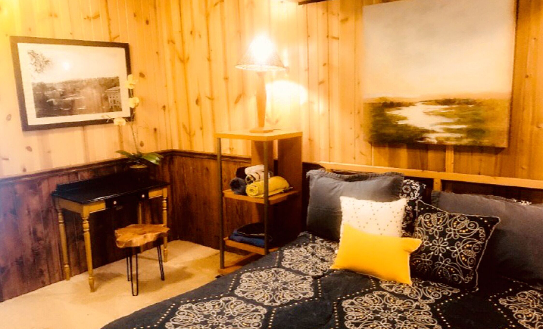 4 多间卧室、熨斗/熨衣板、免费 WiFi、床单