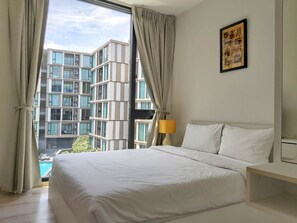 Family Condo - The Base Private Residence & Resort (Ratsada)