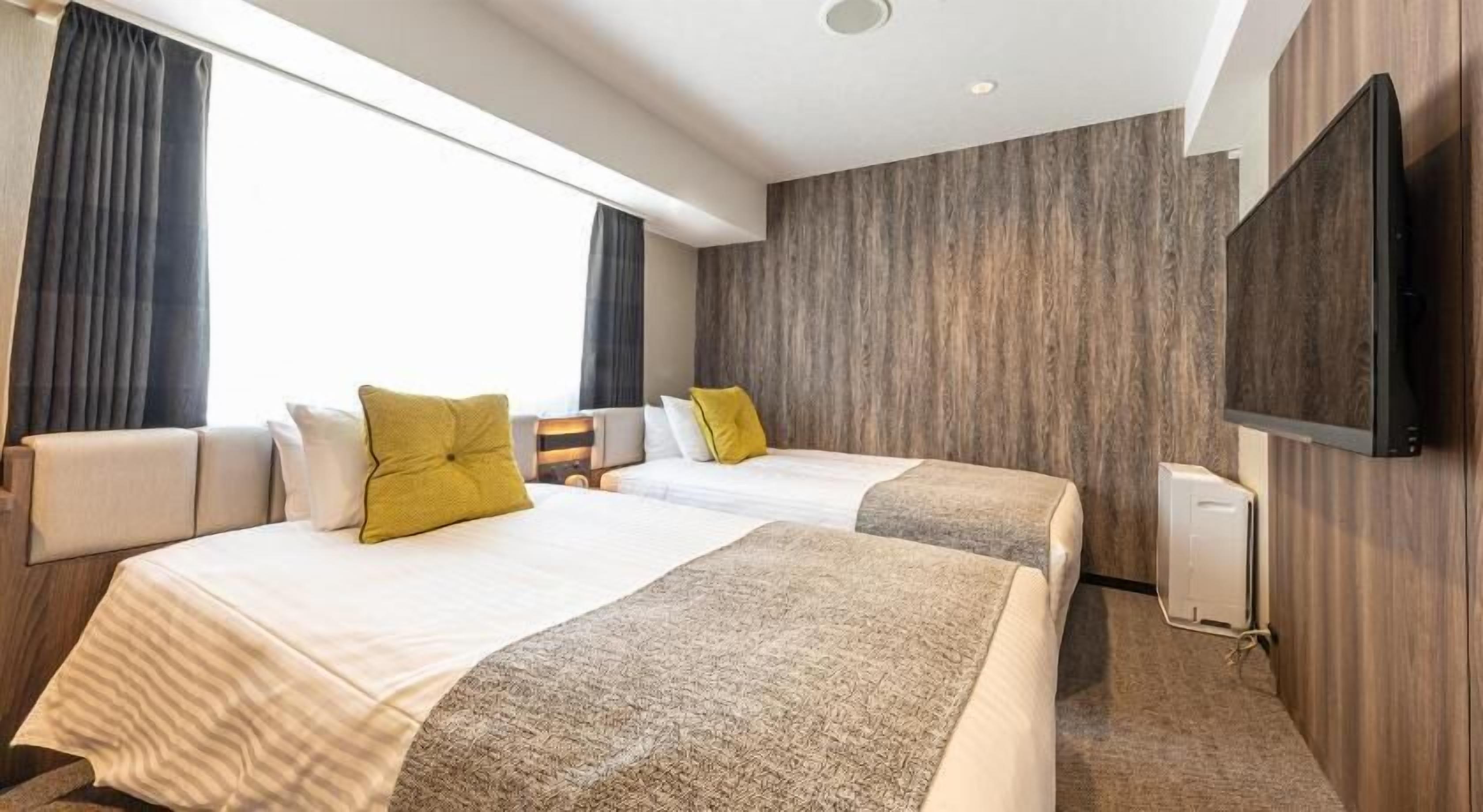 Down duvets, minibar, in-room safe, desk