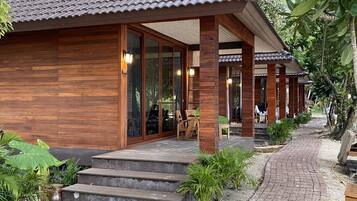 Beachfront Breeze | Terrace/patio