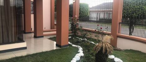 Enceinte de l’hébergement