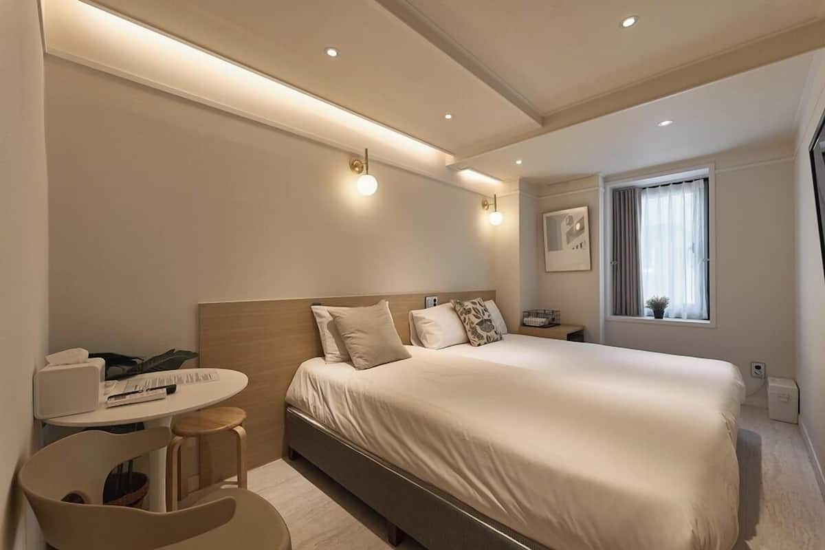 Deluxe Triple Room | Premium bedding, pillow-top beds, individually decorated