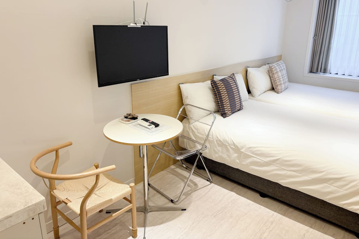 Ropa de cama de alta calidad y camas con pillow-top
