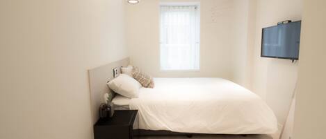 设计双人房 | 高档床上用品、加厚床垫、特色装修、特色家居