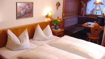 Apartment (Kissner) | 1 bedroom, rollaway beds, free WiFi, bed sheets