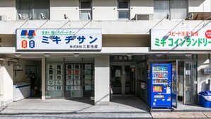 施設の入り口