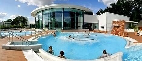 Piscine extérieure