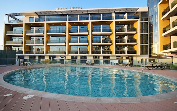 Pool - Key Host -Crystal Tower (Dubai)