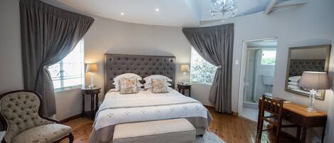 Doppelzimmer (Bonheur) | Verdunkelungsvorhänge, kostenloses WLAN, Bettwäsche