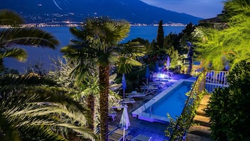 Outdoor pool, pool umbrellas, pool loungers