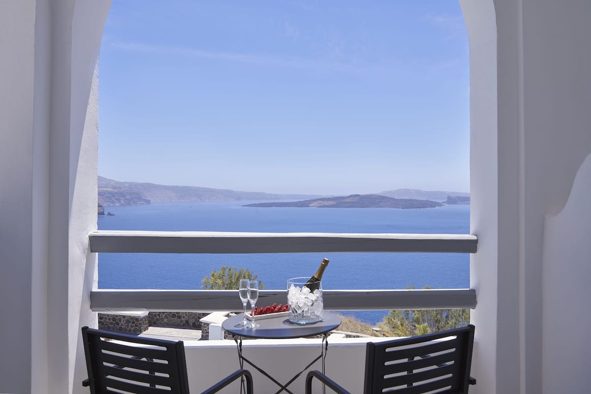 Standard Room with Caldera View | Balcony view