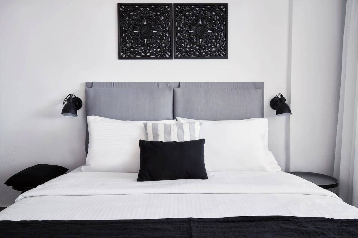 Premium bedding, minibar, in-room safe, free WiFi