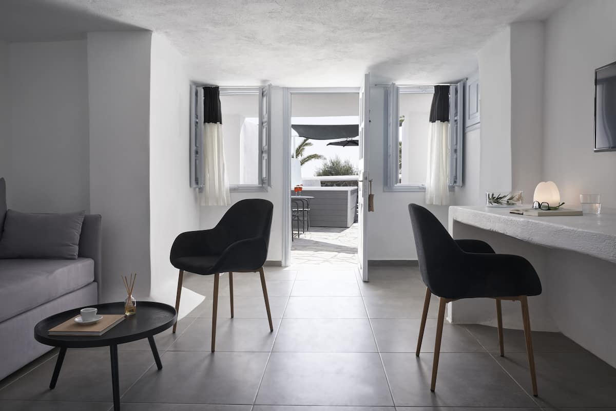 Junior Suite with hot tub & Garden View