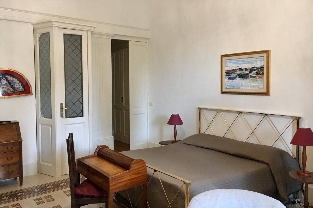 Studio Suite Royal, quang cảnh thành phố (Provenzale) | Bộ đồ giường cao cấp, chăn bông, nệm cao su hoạt tính (memory foam)
