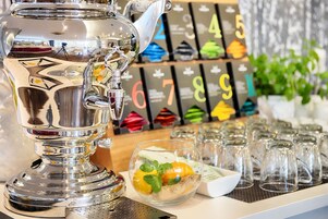 Café da manhã com buffet todos os dias mediante uma taxa