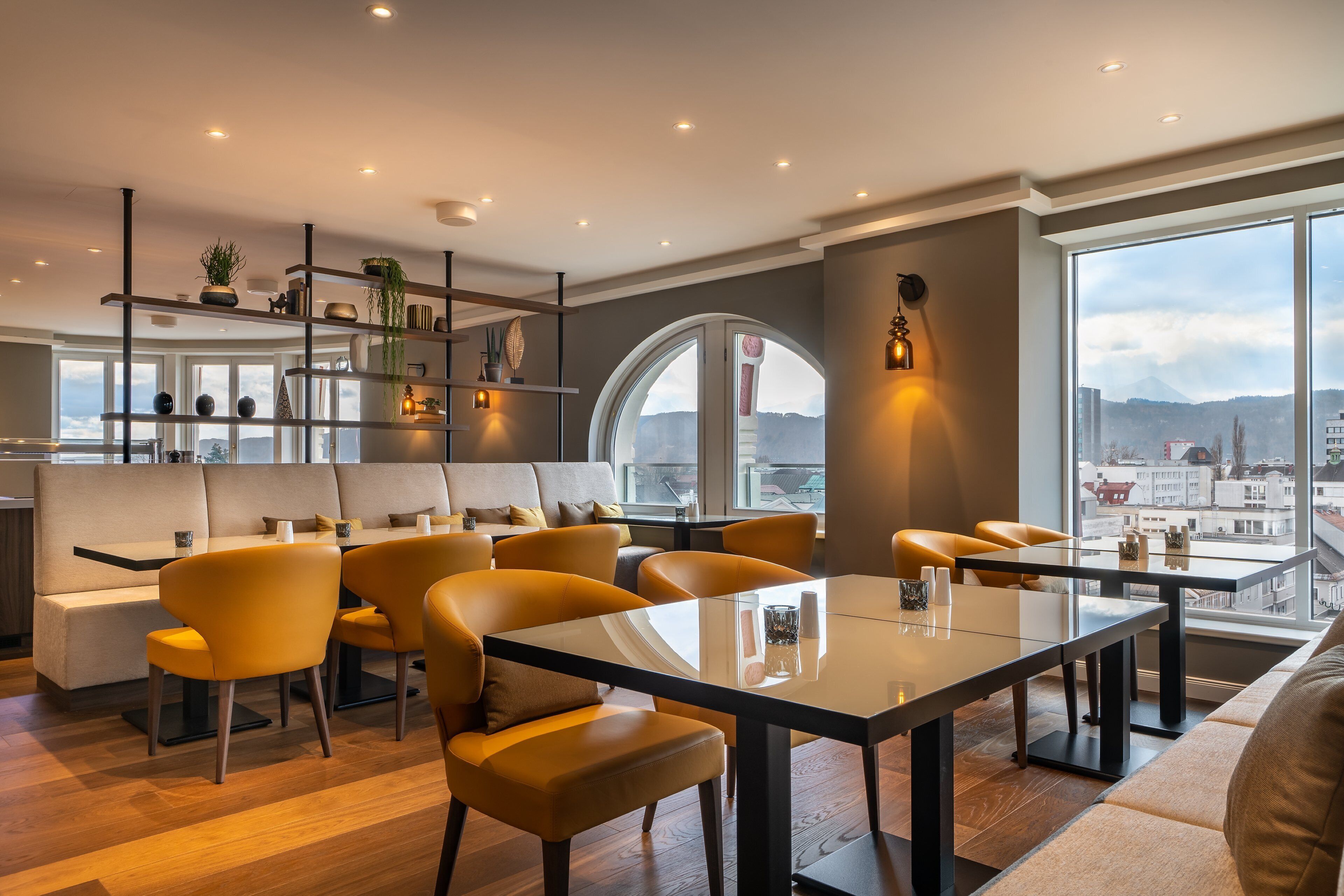 daily buffet breakfast (eur 21.50 per person)