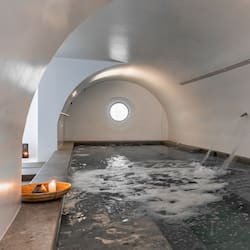 Tratamentos corporais, aromaterapia, massagens com pedras quentes