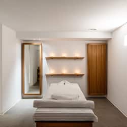 Tratamentos corporais, aromaterapia, massagens com pedras quentes