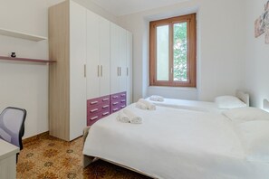 2 間睡房、熨斗/熨衫板、Wi-Fi、床單