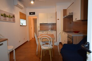 Dining - A few steps from the beach (Fetovaia)
