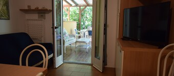 A few steps from the beach