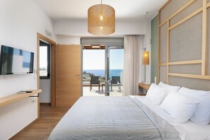 4 bedrooms, soundproofing, iron/ironing board, travel cot