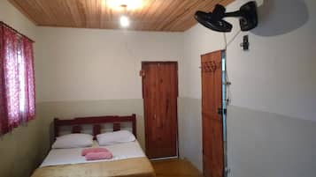 7 Schlafzimmer, Bügeleisen/Bügelbrett, WLAN, Bettwäsche