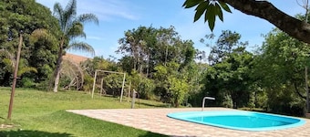 Auberge, pêche et camping