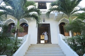 Entrada de la propiedad