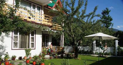 **** ylellinen huvila kaikilla mukavuuksilla Palvelut lumi vuoristomaisema PVT parvekkeelta