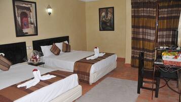 12 Schlafzimmer, Schreibtisch, Reisekinderbett, kostenloses WLAN