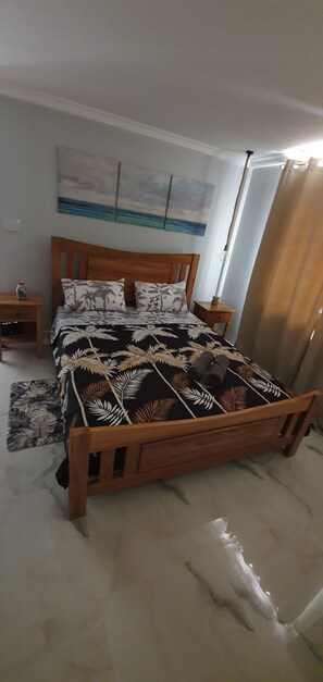 Basic Apartment | 1 bedroom, in-room safe, iron/ironing board, free WiFi