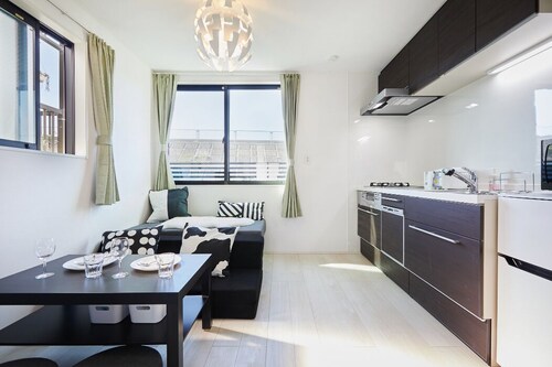 New house. Direct to Airport Tokyo Akihabara Shinjuku