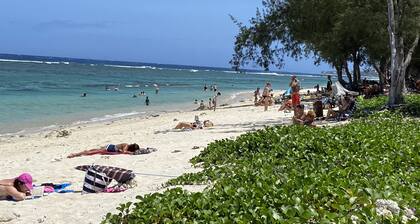 Beau T2 au coeur de l'Ermitage Ă 300m du lagon