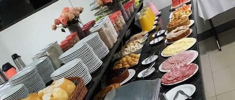 Free daily buffet breakfast