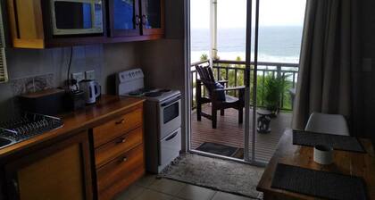 5 minutes walk or drive to the nearest beach - warm Indian Ocean -