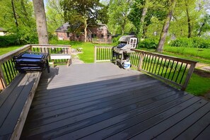 Terrace/patio - 2 blocks to ND! 4 bedroom 2 bath home(1217) (South Bend)