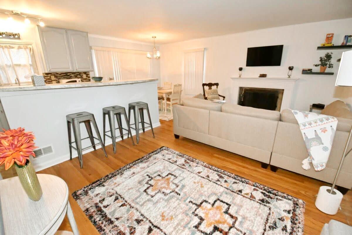 Televisión y oficina 