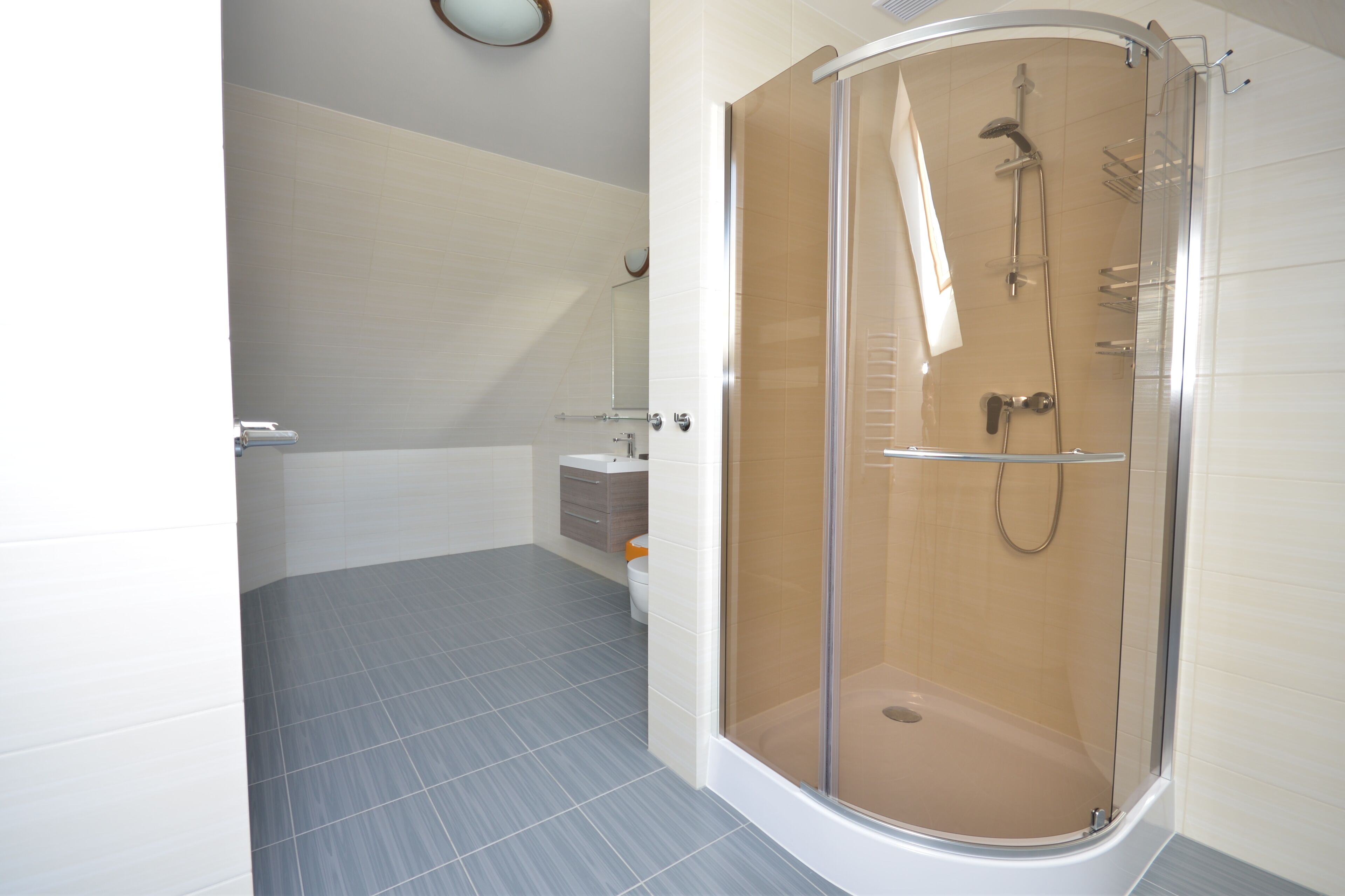 Penthouse, 2 Bedrooms | Bilik Mandi | Pancuran mandi, pengering rambut, tuala disediakan, sabun 