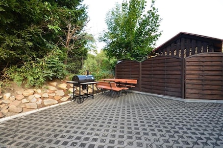 BBQ/picnic area. Apartamenty Zielony Dom