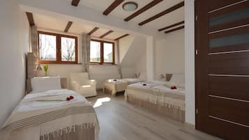 Apartment, 1 Schlafzimmer | 2 Schlafzimmer, Schreibtisch, laptopgeeigneter Arbeitsplatz
