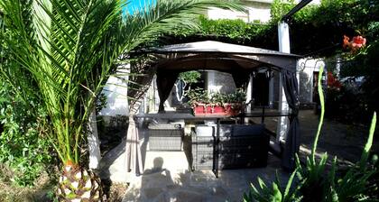 Private Stone House w/Amazing Yard in Quiet Area 2